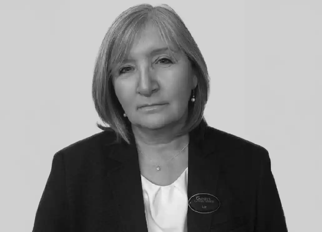 Liz Rochester headshot