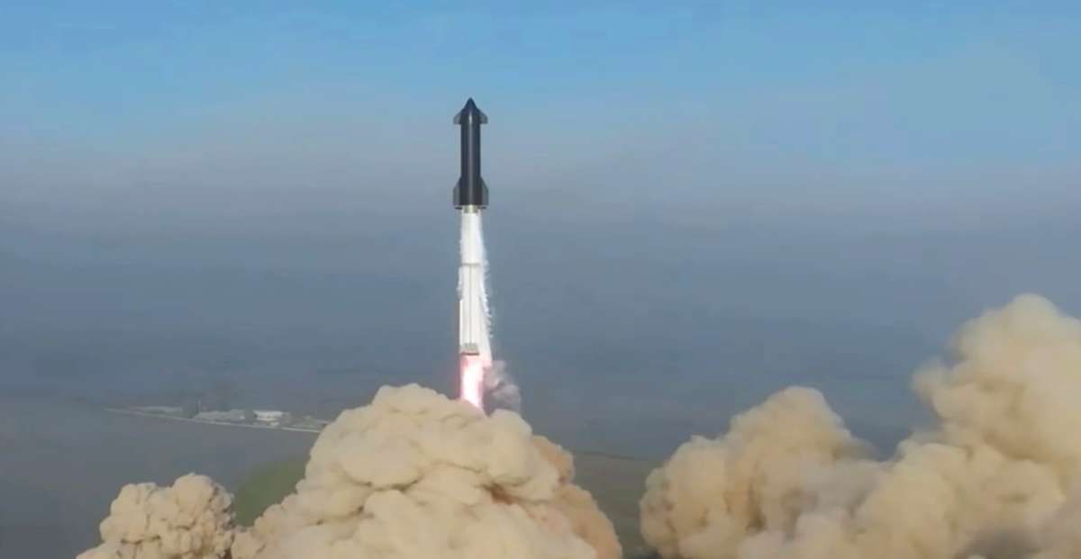 La fusée Starship de SpaceX explose en vol lors de son premier test