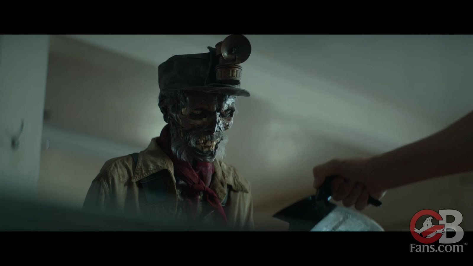 Trailer 2 2809