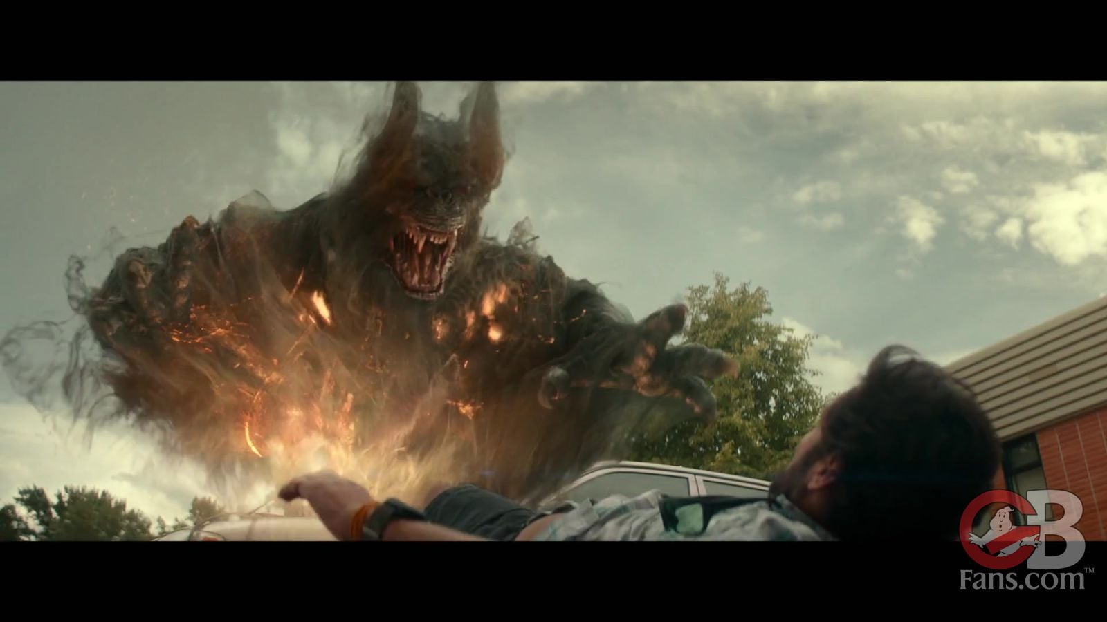 Trailer 2 2836
