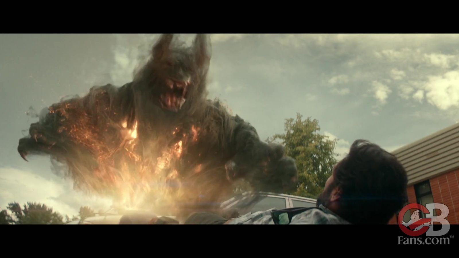 Trailer 2 2843