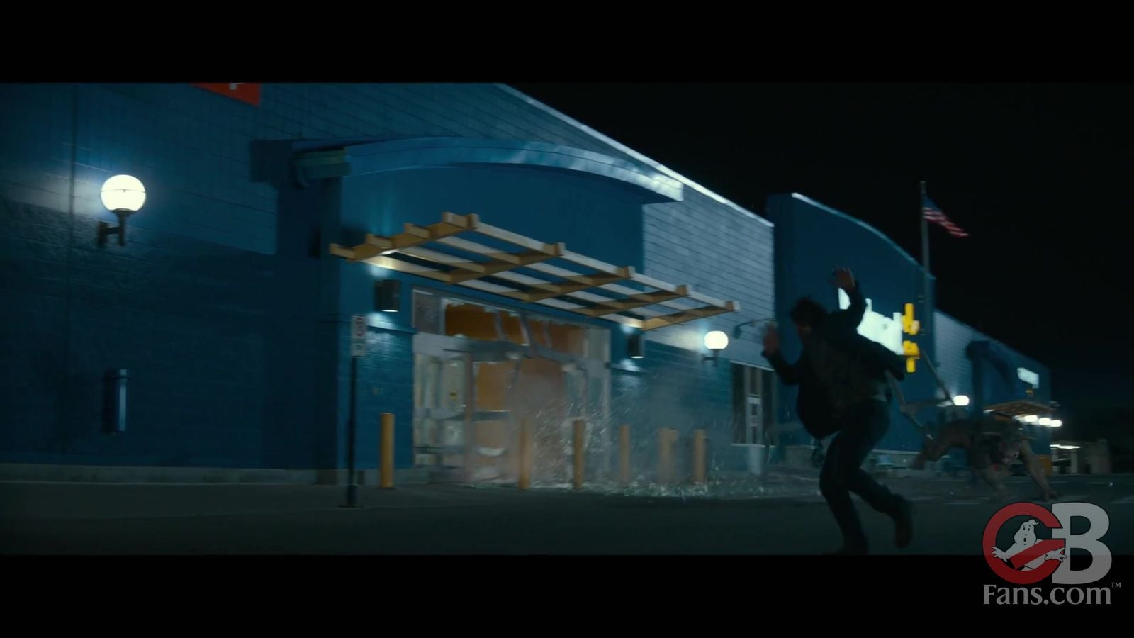 Trailer 2 2951