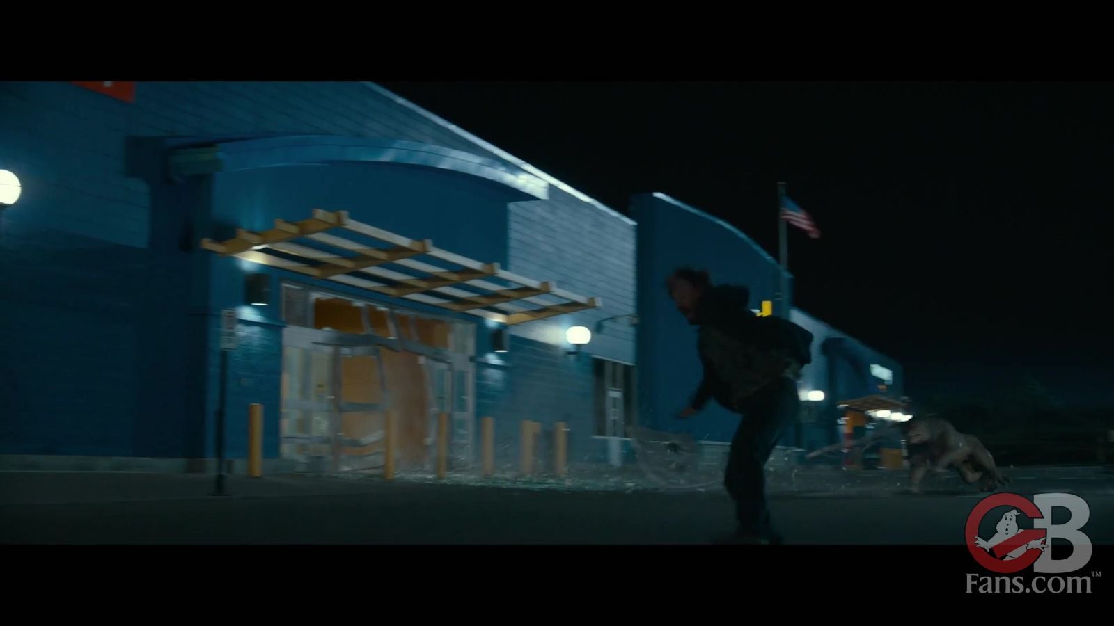 Trailer 2 2960