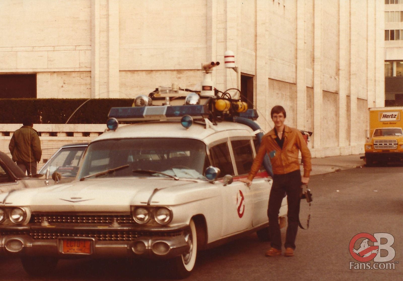 Image from Ecto 1 and Primer car