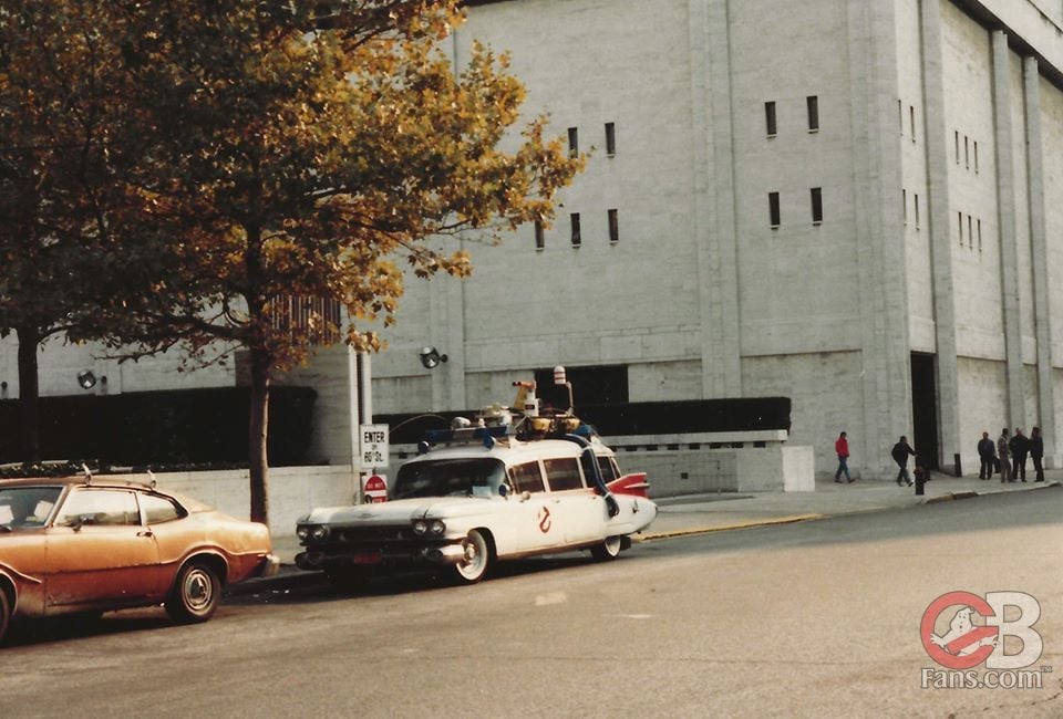 Image from Ecto 1 and Primer car