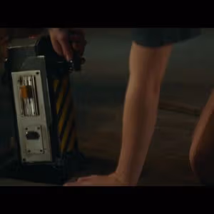 Trailer 2 0667
