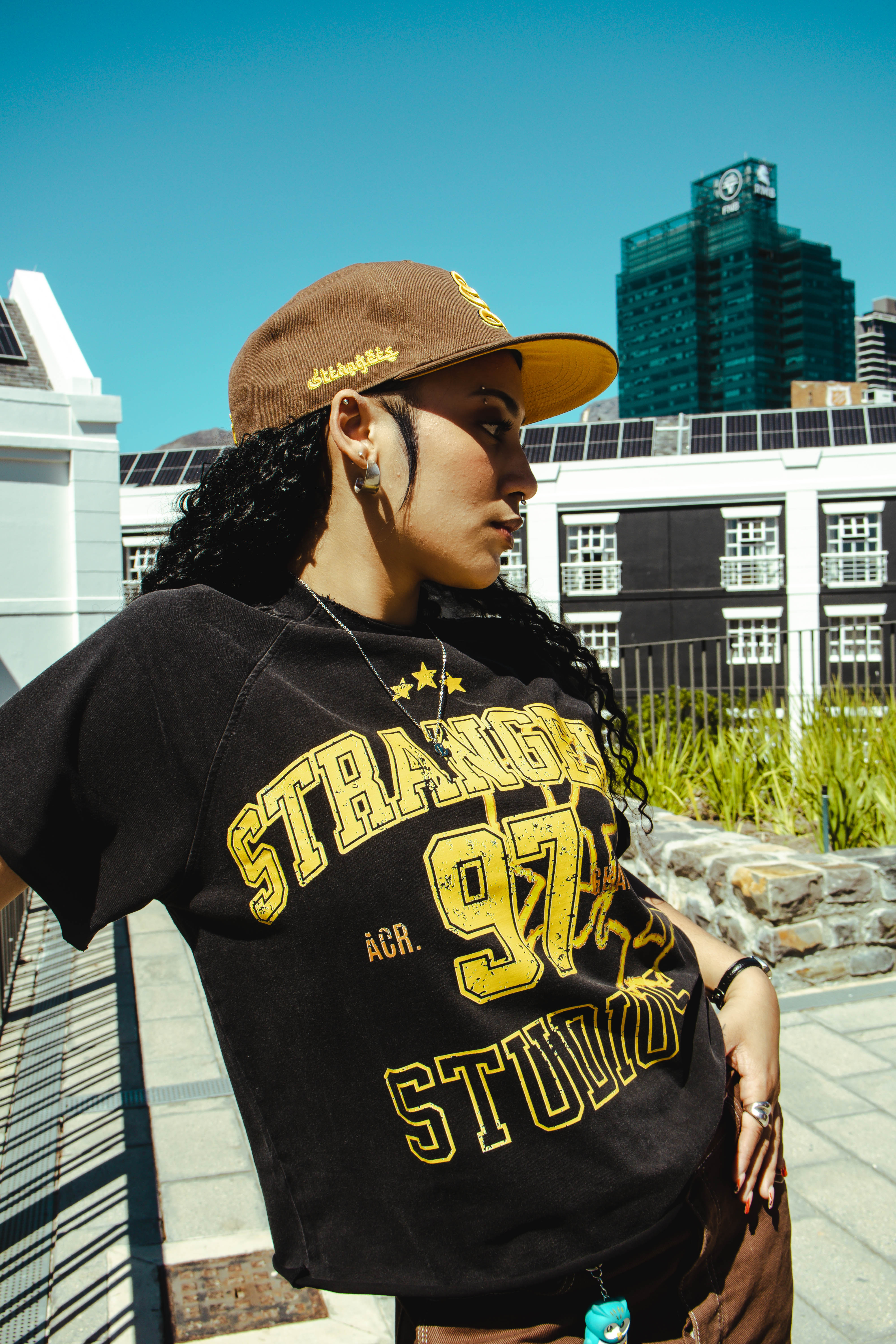 STRANGERS 97' DSTRSD WASH TEE back