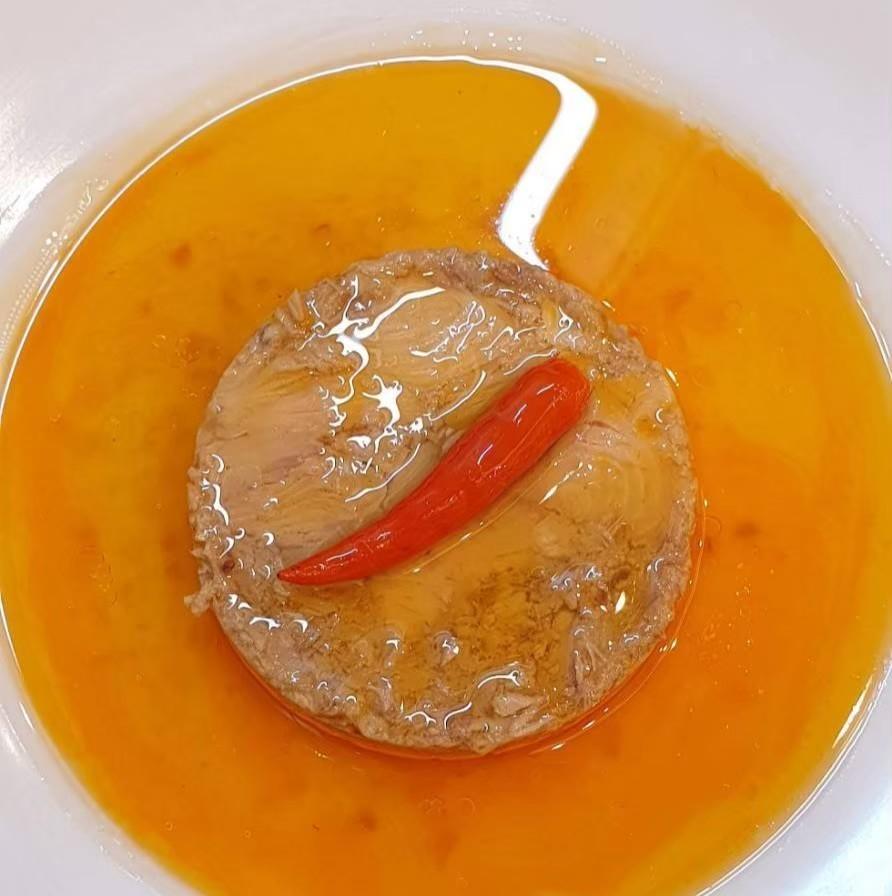 Tuna with chili