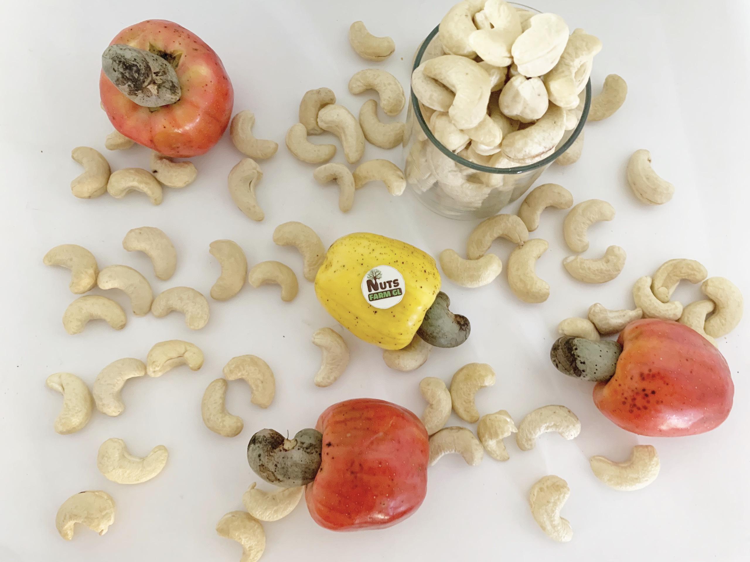 CASHEW KERNELS