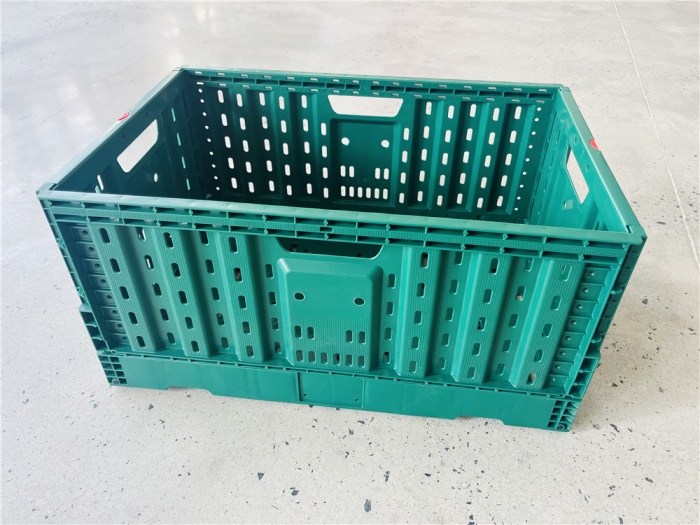 Plastic folding crate