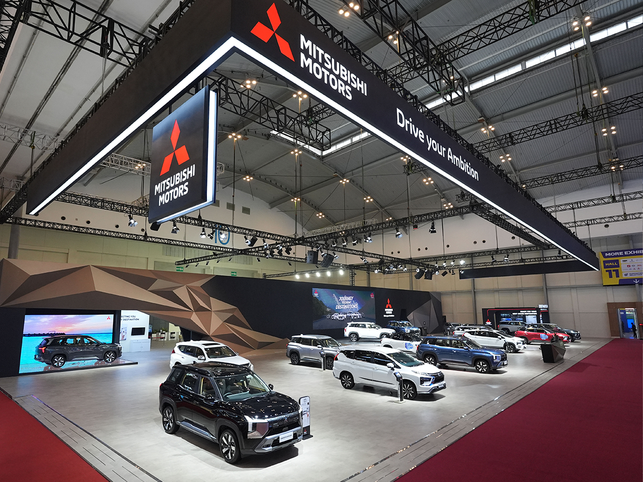 Booth Mitsubishi Motors di GIIAS 2025: Etalase Teknologi dan Komitmen Eksistensi 55 Tahun di Tanah Air