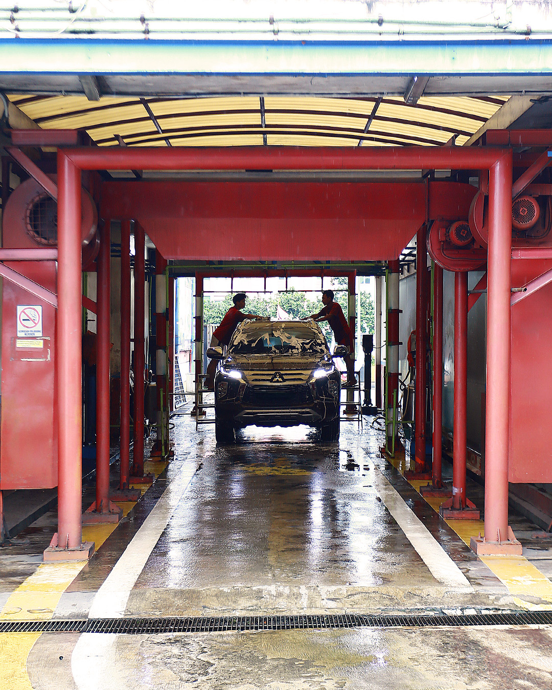 Begini Cara Mencuci Mobil Rekomendasi Pabrikan Mitsubishi Motors