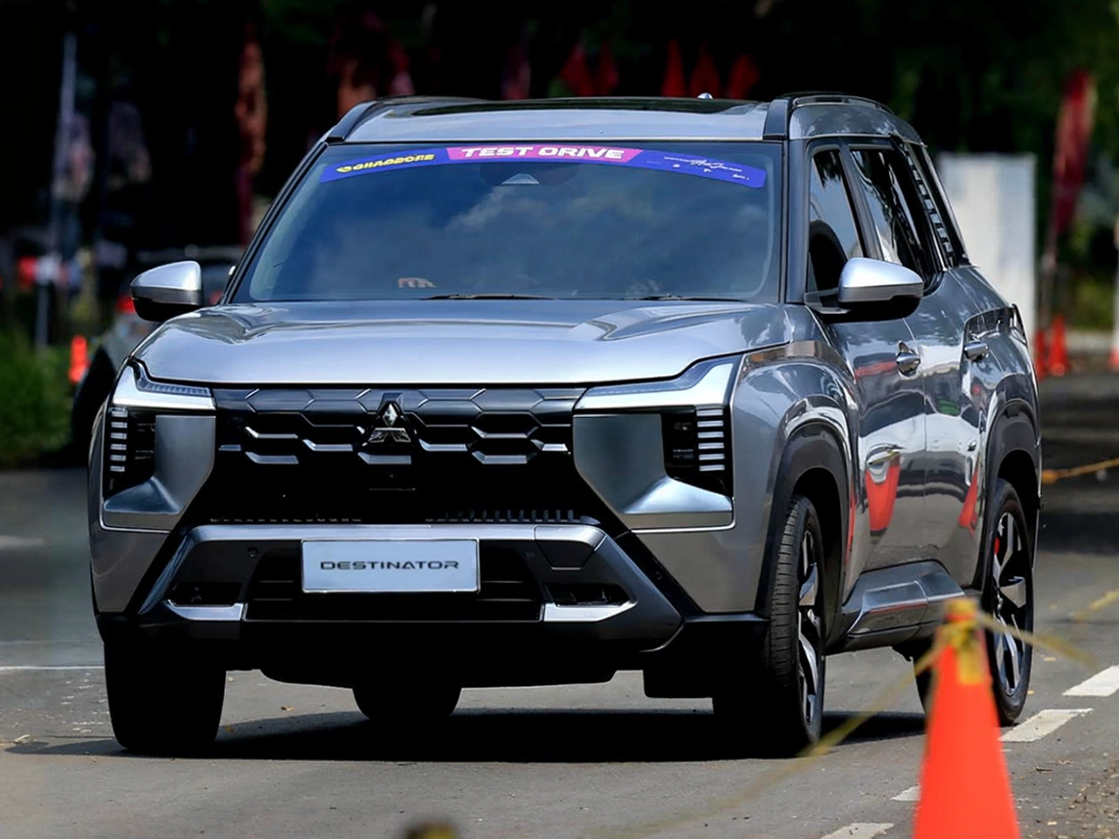 Alasan Mitsubishi All-New Destinator Jadi Mobil Paling Banyak di-Test Drive di GIIAS 2025