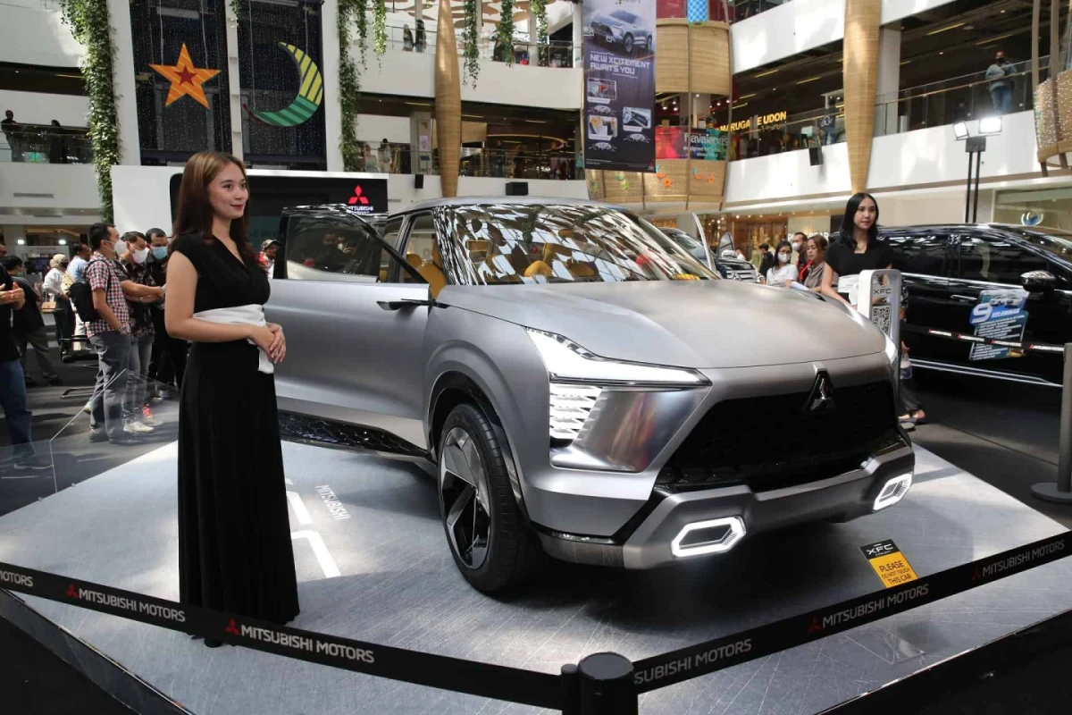 MASYARAKAT BANDUNG, SURABAYA, DAN SEMARANG ANTUSIAS SOAL MITSUBISHI XFC CONCEPT