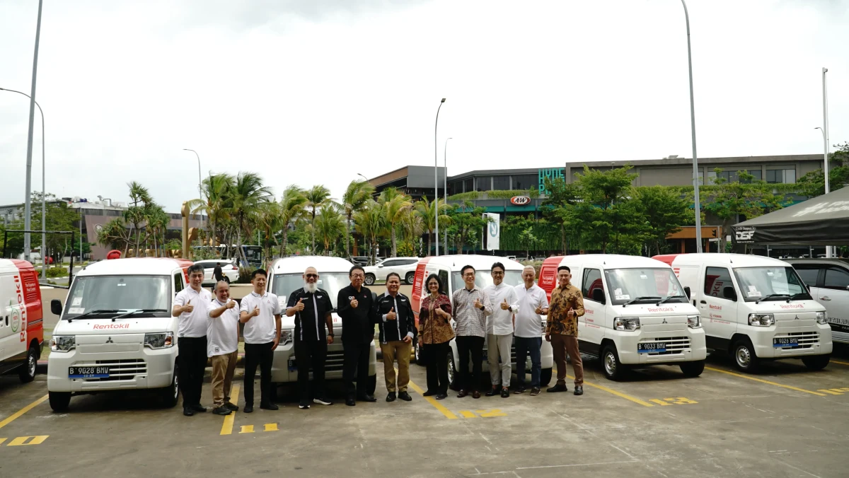 Dukung Misi Sustainability, Rentokil Initial Indonesia Luncurkan 11 Unit Mobil Operasional Jenis Battery EV, Mitsubishi L100 EV