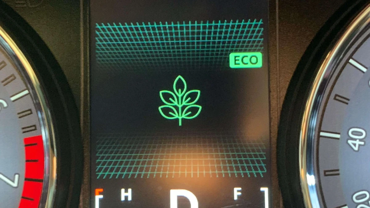 3 Fitur Standar Ini Membantu Efisiensi BBM Saat Perjalanan Jauh