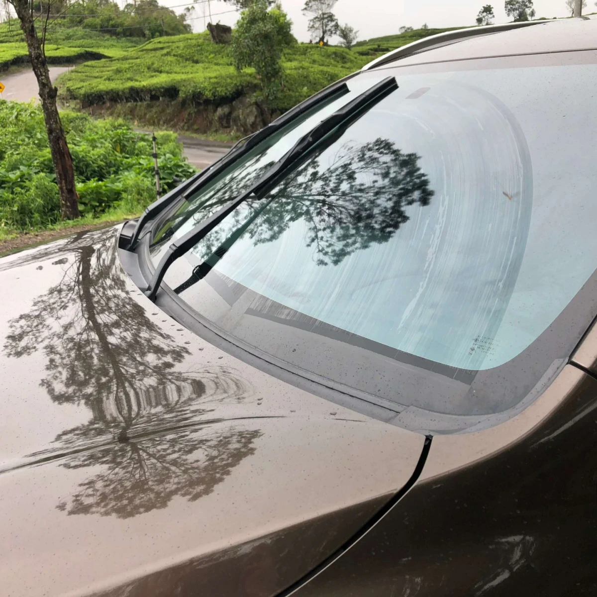 Perhatikan Wiper dan Washer Sebelum Musim Hujan Datang