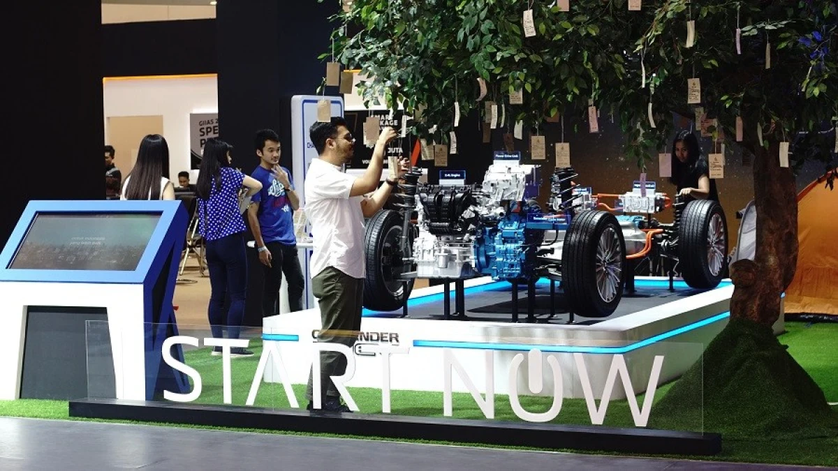 Mengenal Teknologi Plug-In Hybrid Mitsubishi di EV Corner