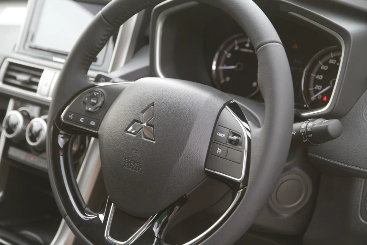 Fitur-fitur di Mobil yang Bermanfaat Ketika Perjalanan Jauh