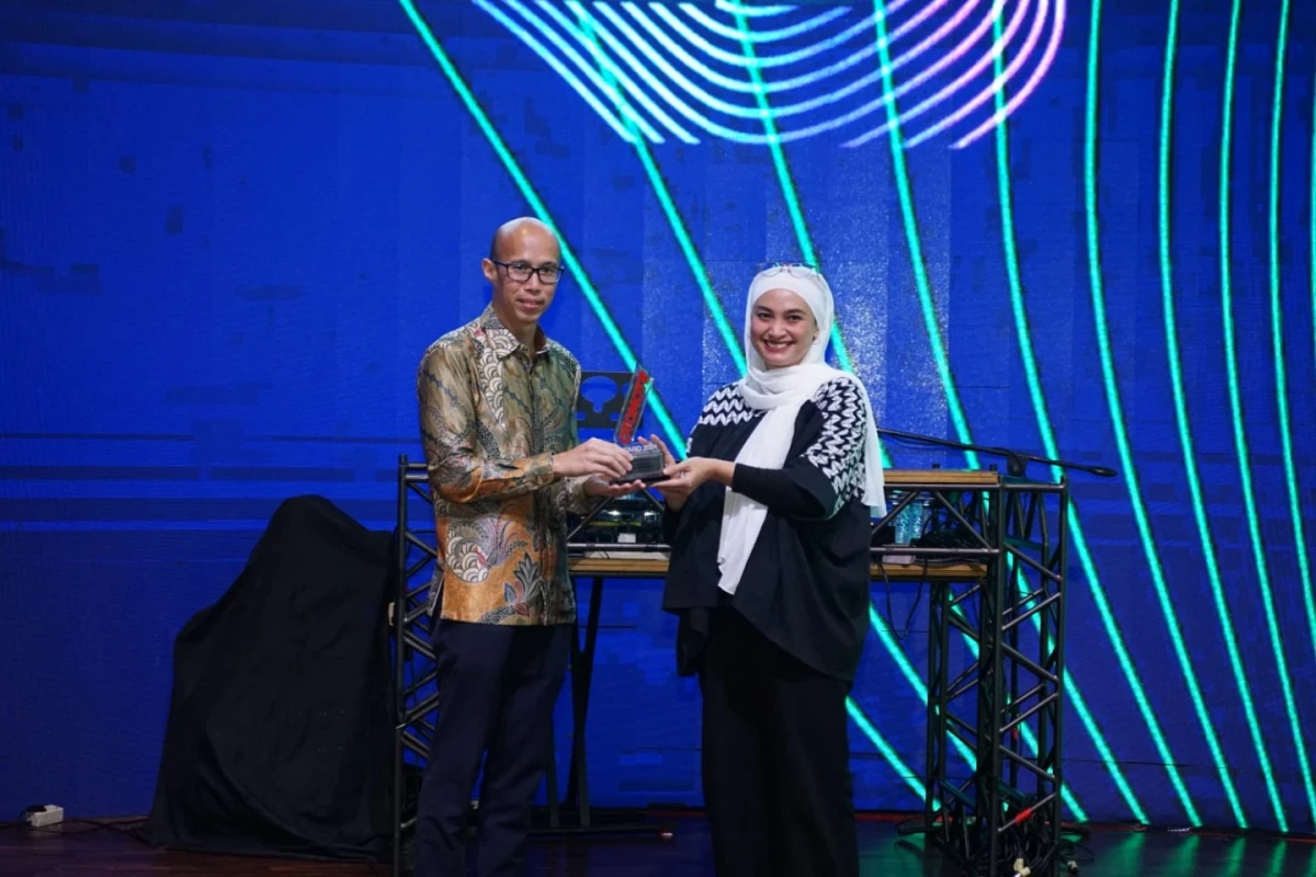 Mitsubishi XFORCE Raih Penghargaan Best Low SUV 5-Seater di OTOMOTIF Award 2024