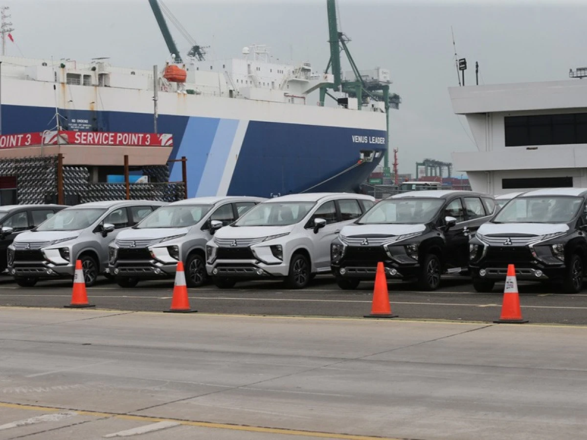 Ekspor Perdana Mitsubishi Xpander Ke Filipina