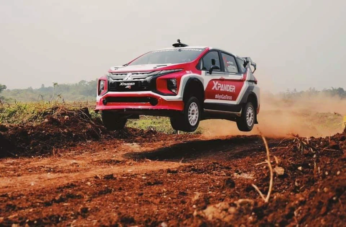 MPV Reli Pertama di Dunia, Xpander AP4 Dites Perdana oleh Rifat Sungkar