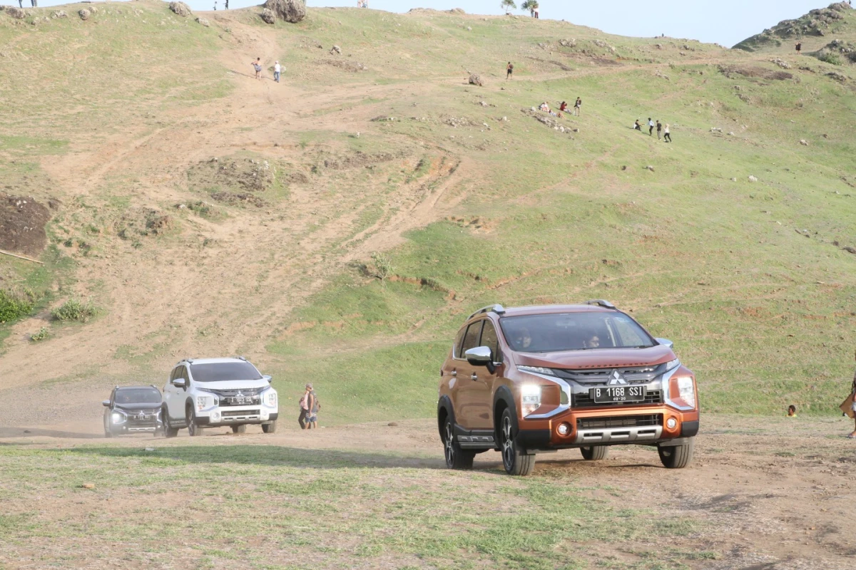 Eksplorasi Keindahan Alam Pulau Lombok Bersama Mobil Mitsubishi