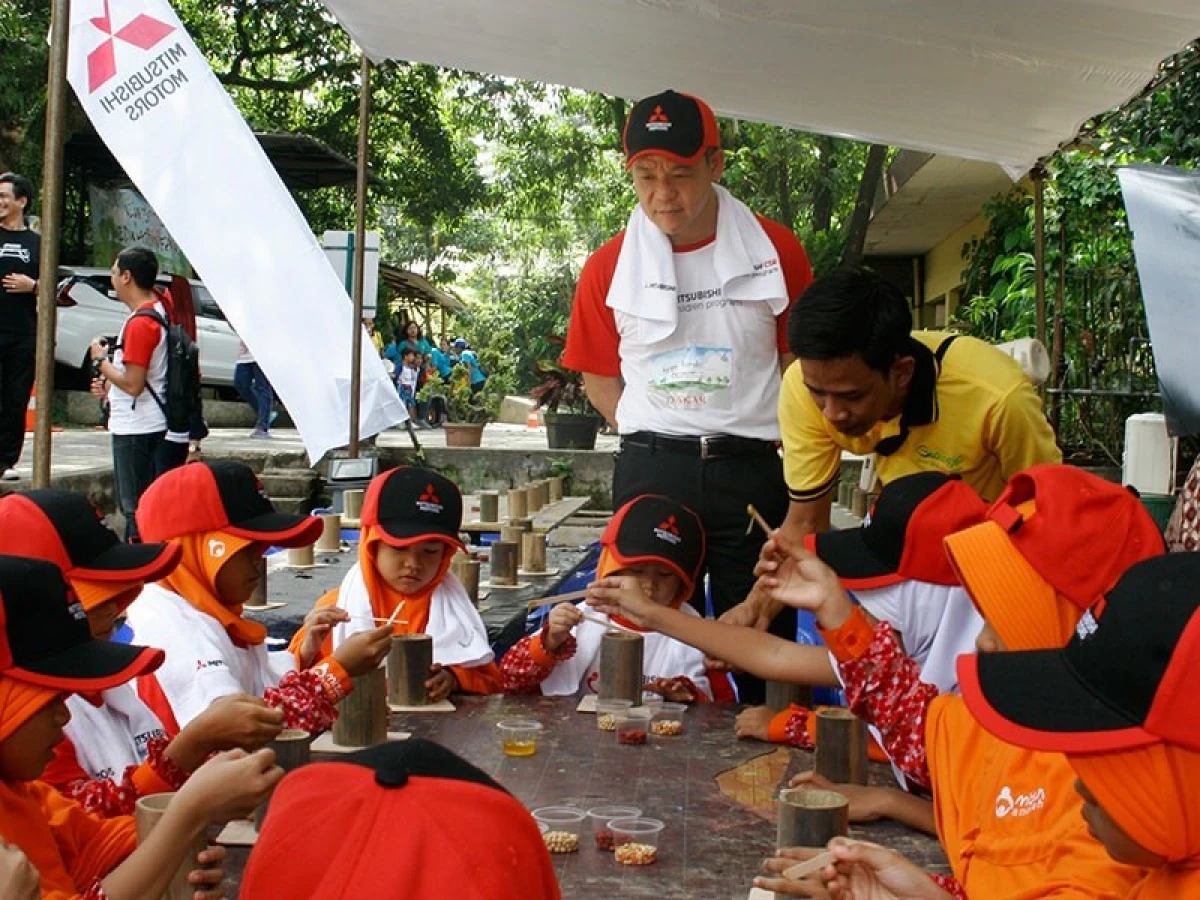 Mitsubishi Berbagi Kebahagiaan dan Keceriaan Dengan Anak-Anak Panti Asuhan