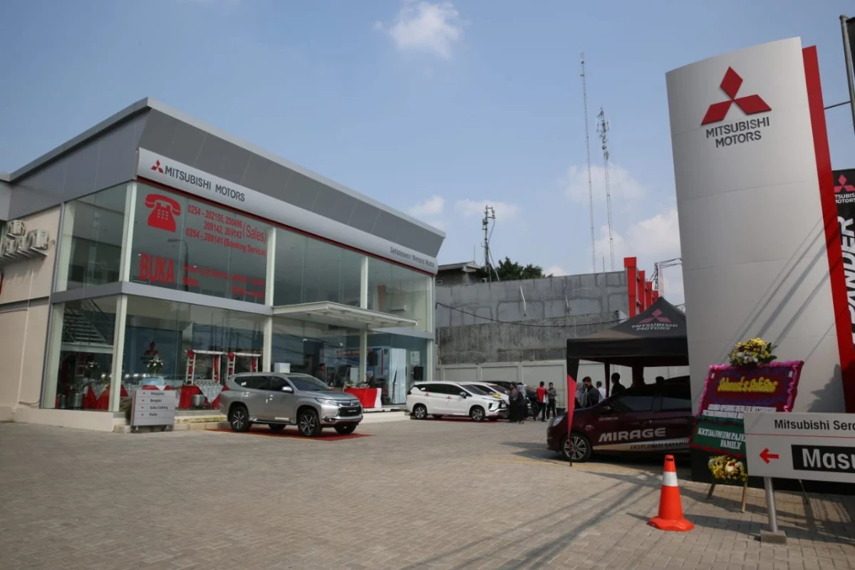 Hadir Semakin Dekat dengan Konsumen, Mitsubishi Motors Resmikan Diler Kendaraan Penumpang ke-118