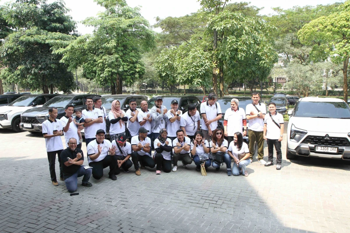 Rifat Sungkar Memberikan Coaching Clinic Kepada Komunitas Xforce Club Indonesia