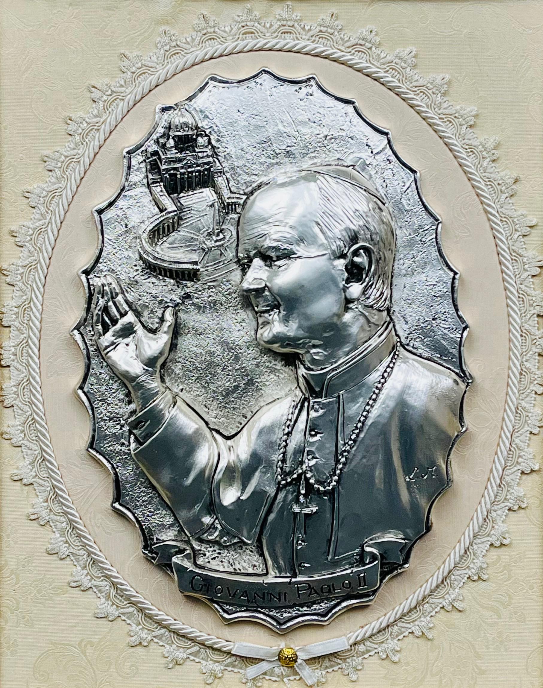 Półplastyczne popiersie Papieża św. Jana Pawła II