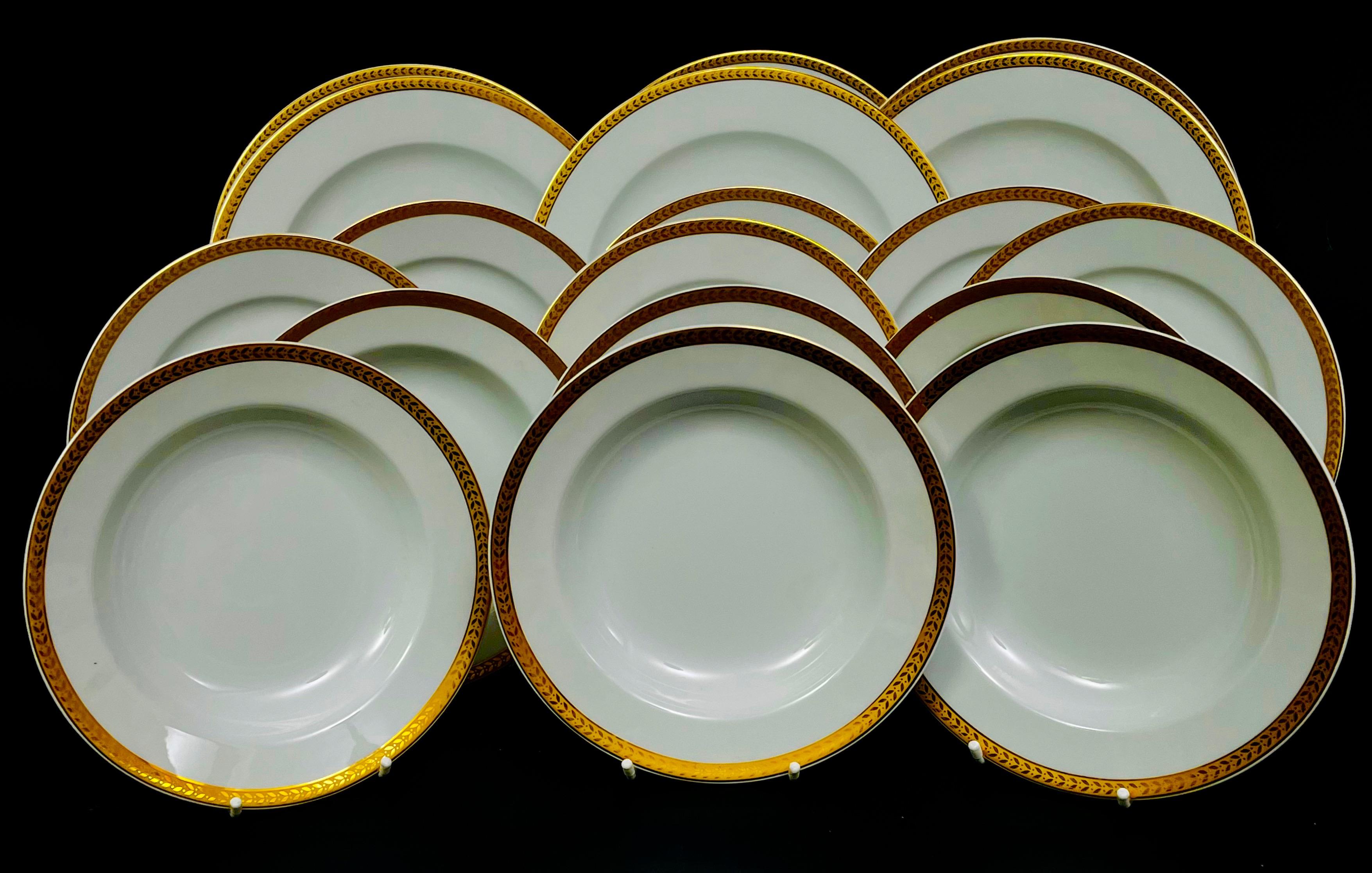 Zestaw porcelanowy - 18 sztuk , Ćmielów