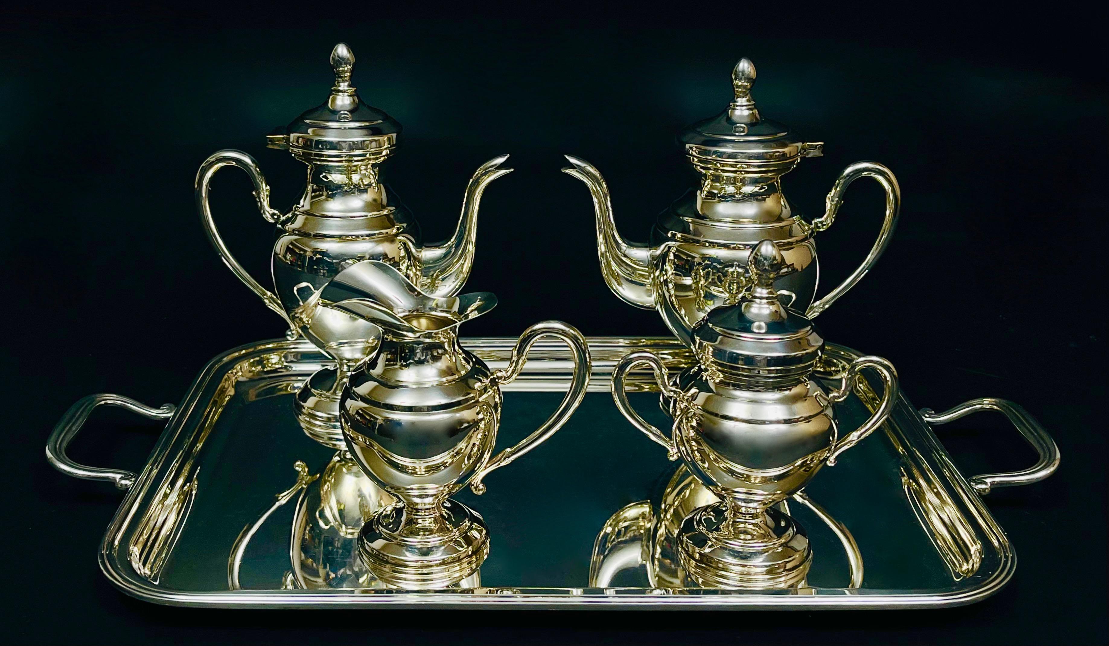 Srebrny serwis do kawy i herbaty , masa 1478 g