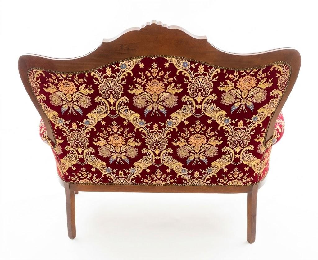 Salonowa sofa w stylu Ludwika Filipa