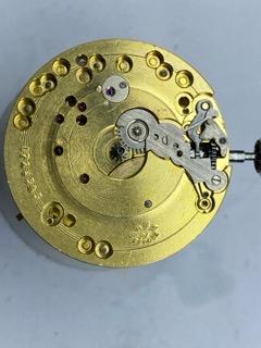 Złoty zegarek ze złotą bransoletą 18 K, ''Minerva'', masa łączna 69 g, Robert Freres Villeret Depose