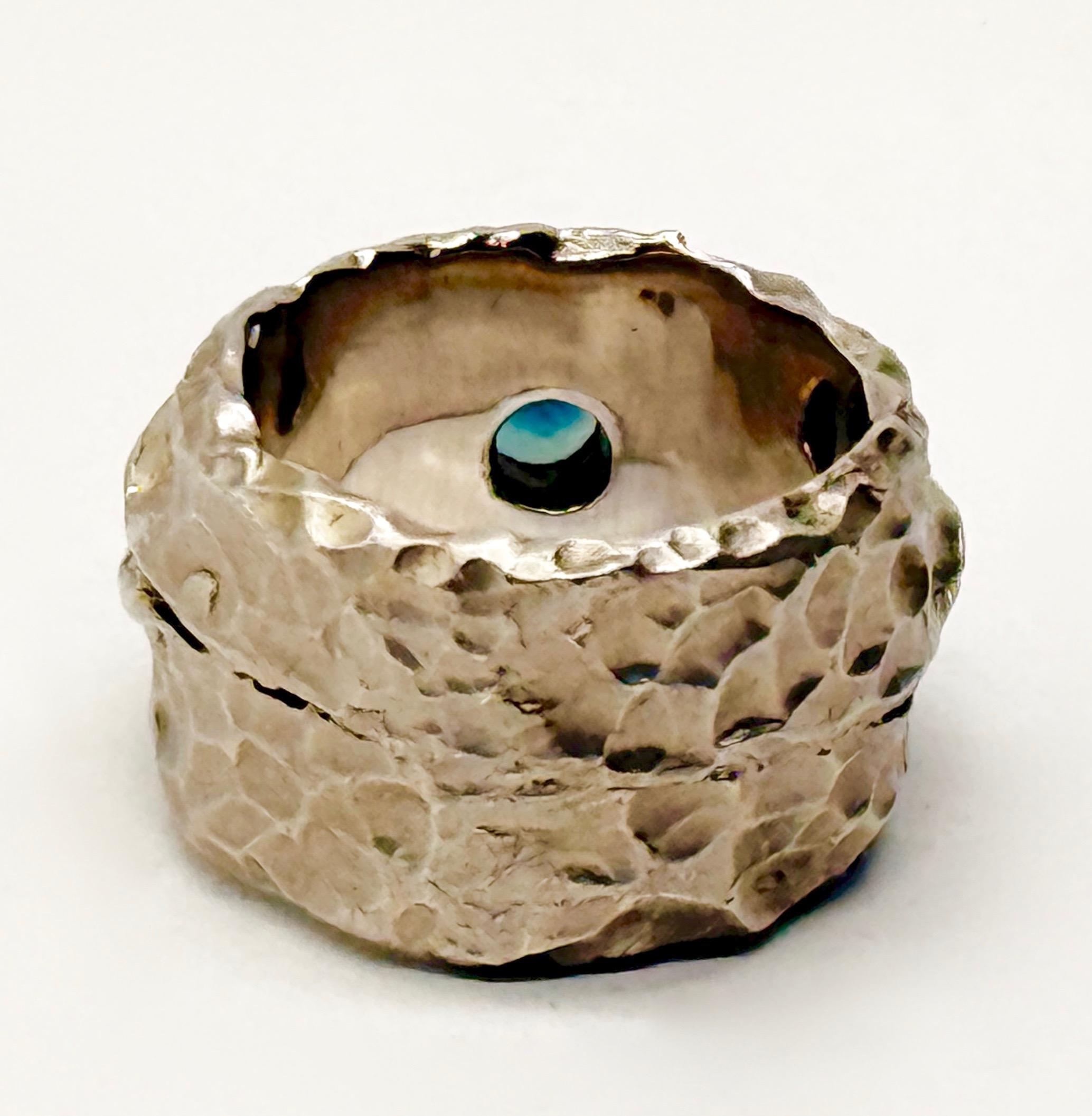 German Kabirski , Srebrny pierścionek,masa 17 g