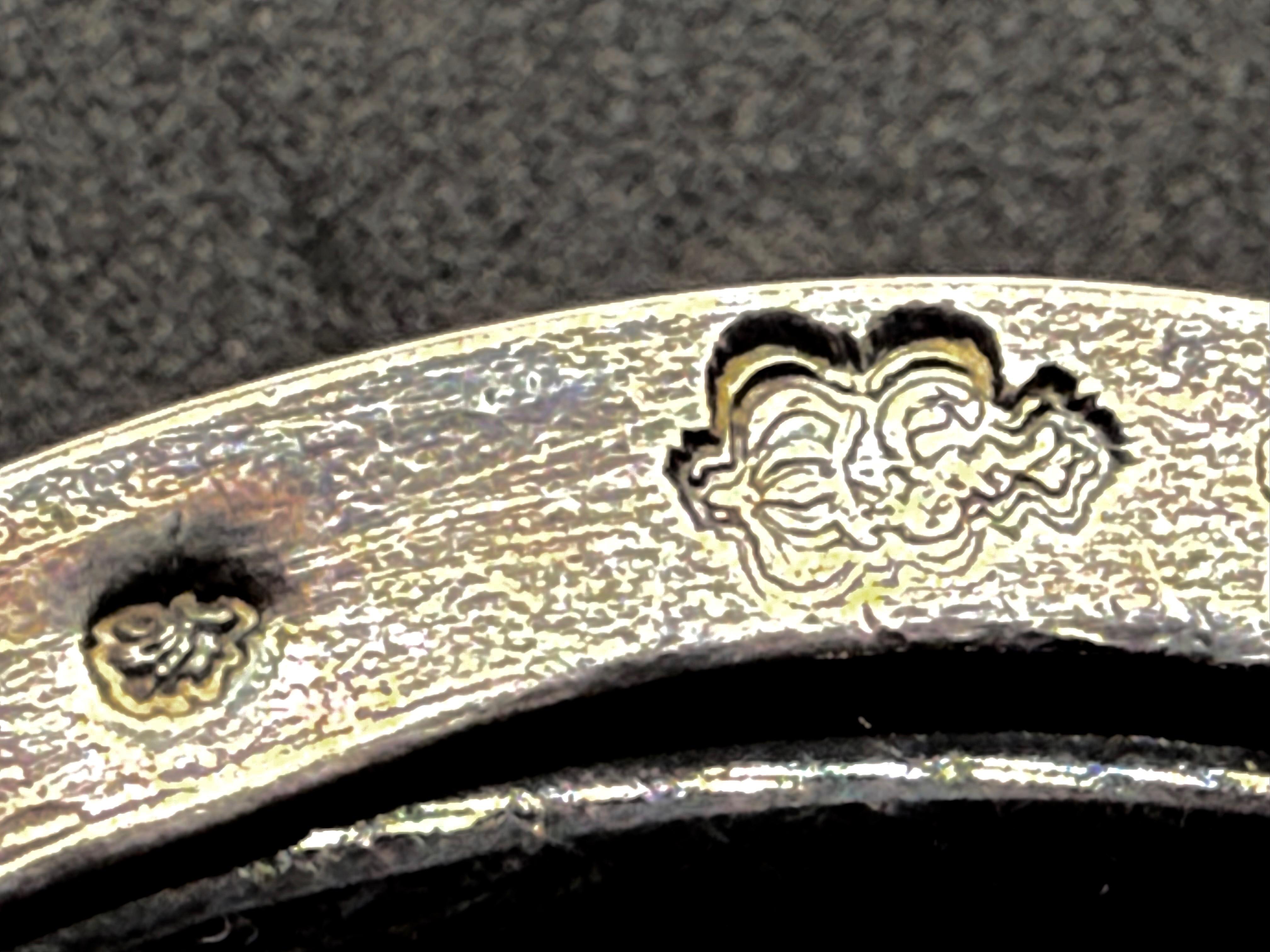 Srebrna solniczka ze szklanym kobaltowym wkładem, masa 135 g, Francja XVIII w.