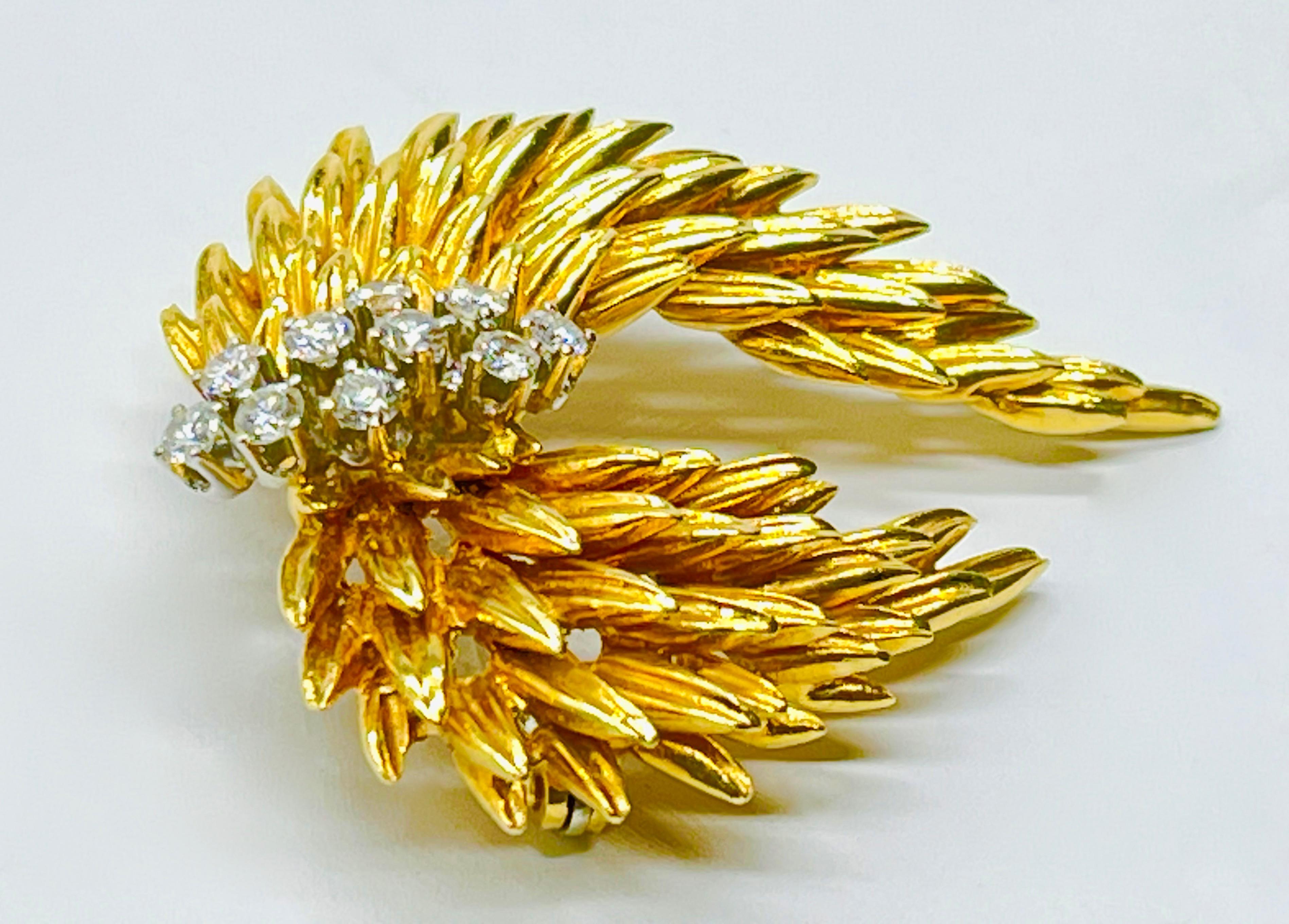 Złota brosza z diamentami
