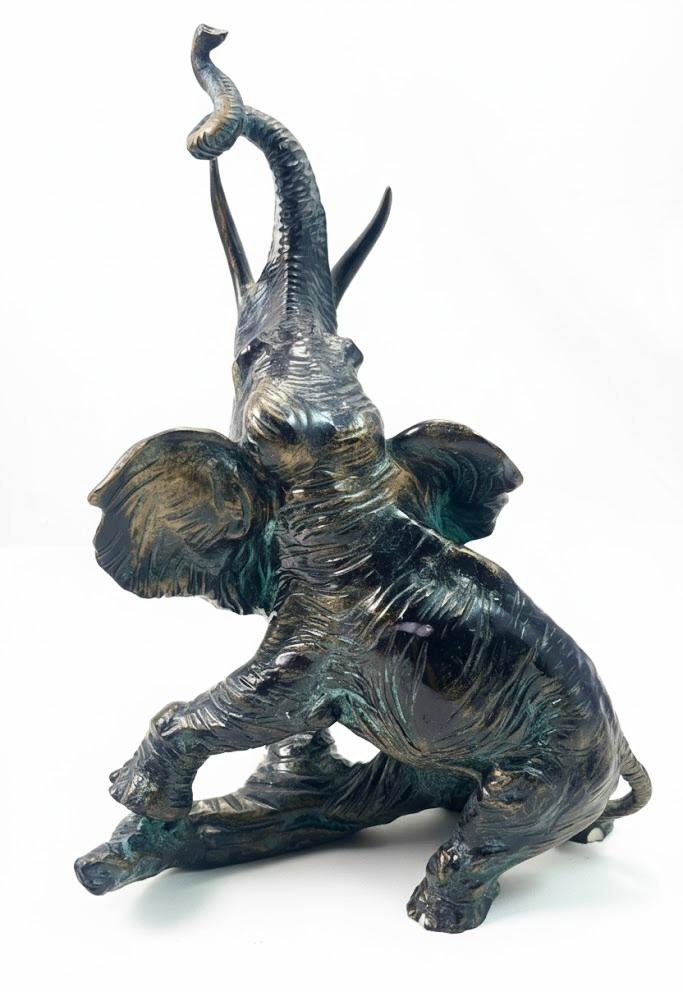 Pełnoplastyczna figura słonia