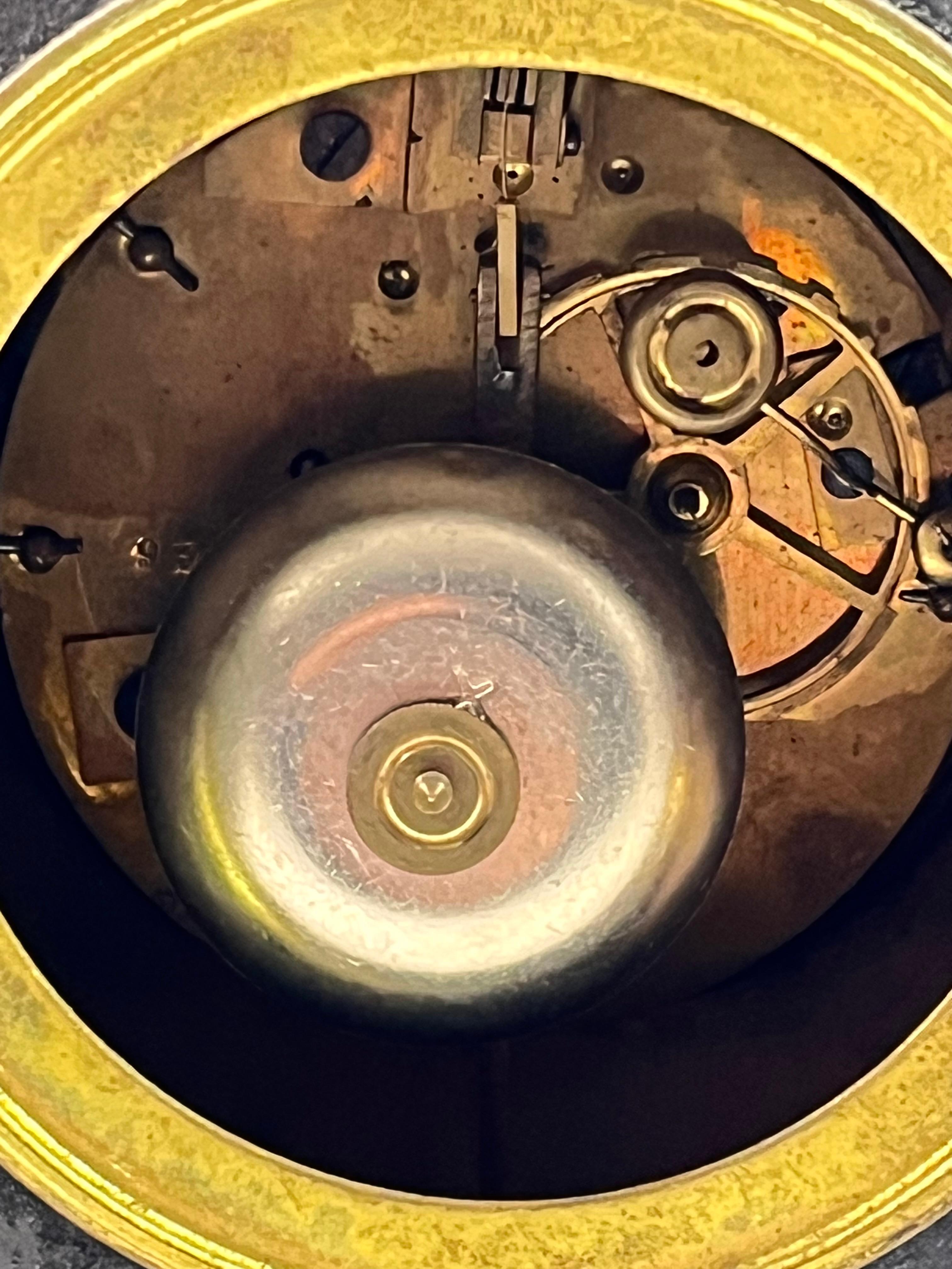 Ozdobny zegar komdowy