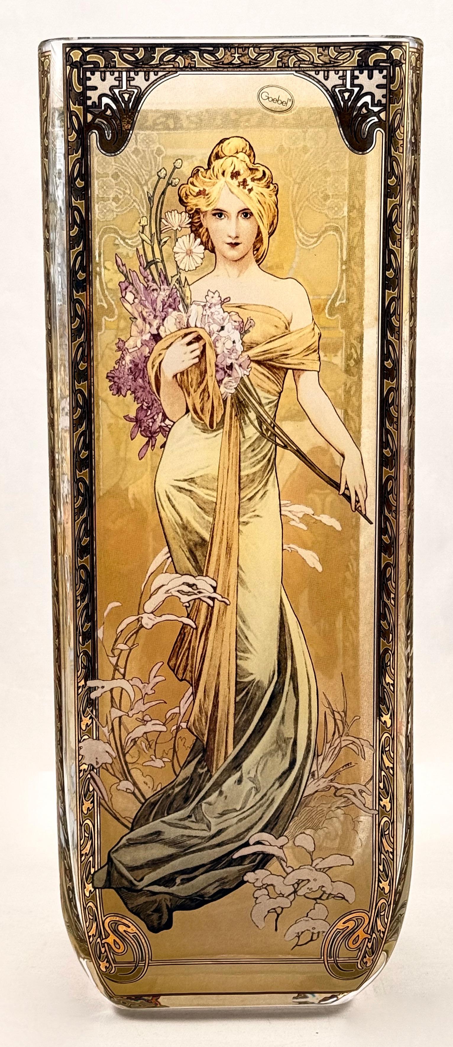 Wazon 4 pory roku wg Alphonsa Muchy , Goebel