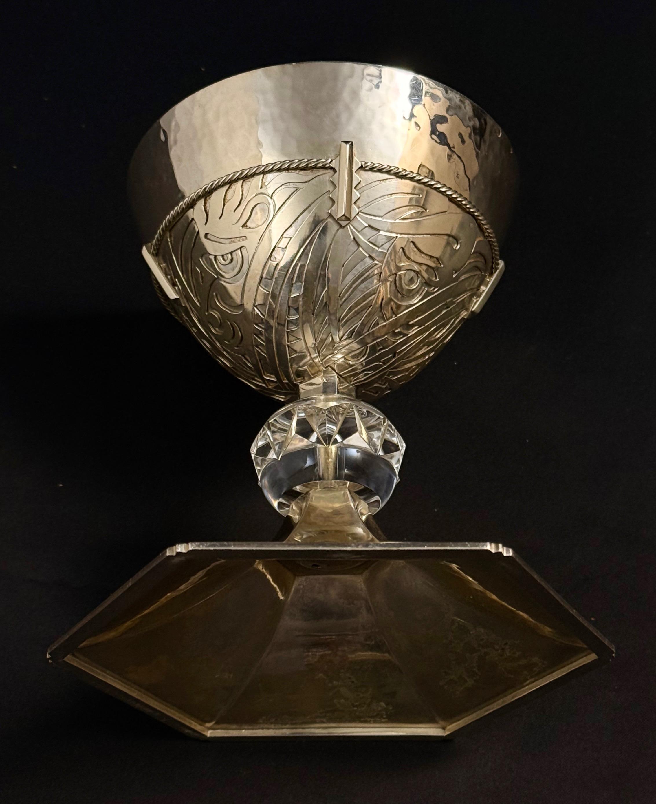 Srebrny kielich stojący na sześciokątnej podstawie, masa 619 g