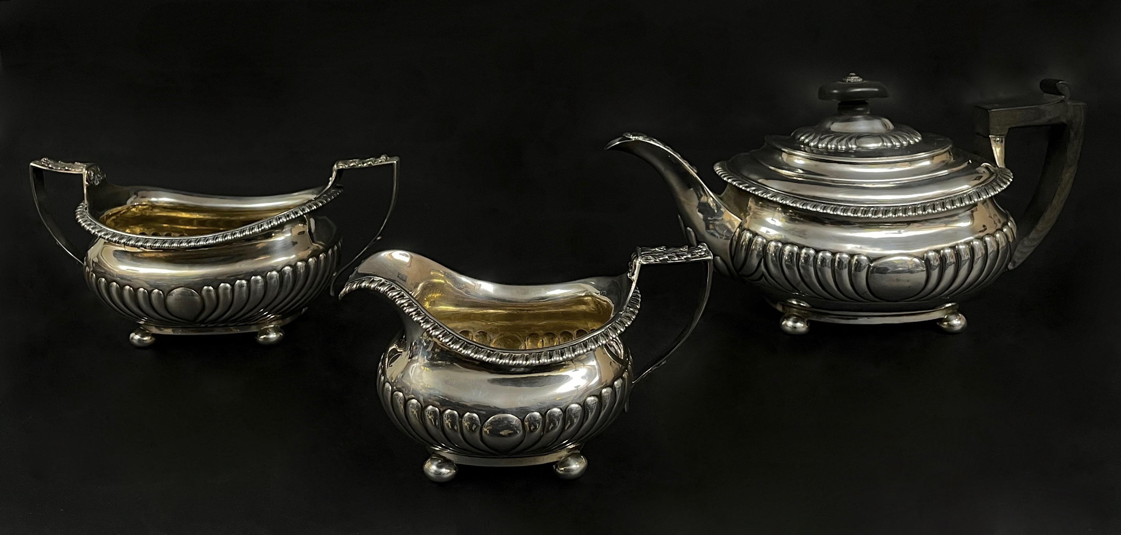 Unikatowy zestaw srebrny stołowy 1177 g, sygn. REBECCA ERNES & EDWARD BERNARD