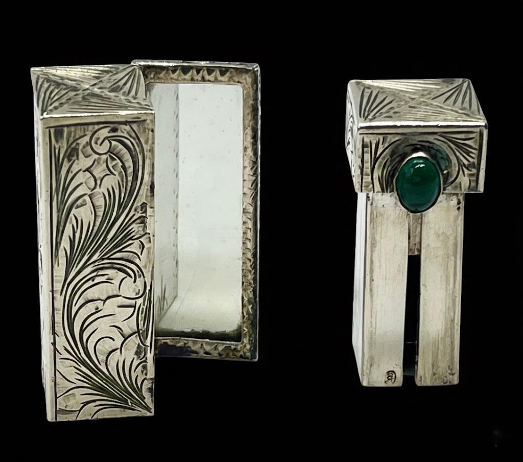 Srebrne etui na pomadkę