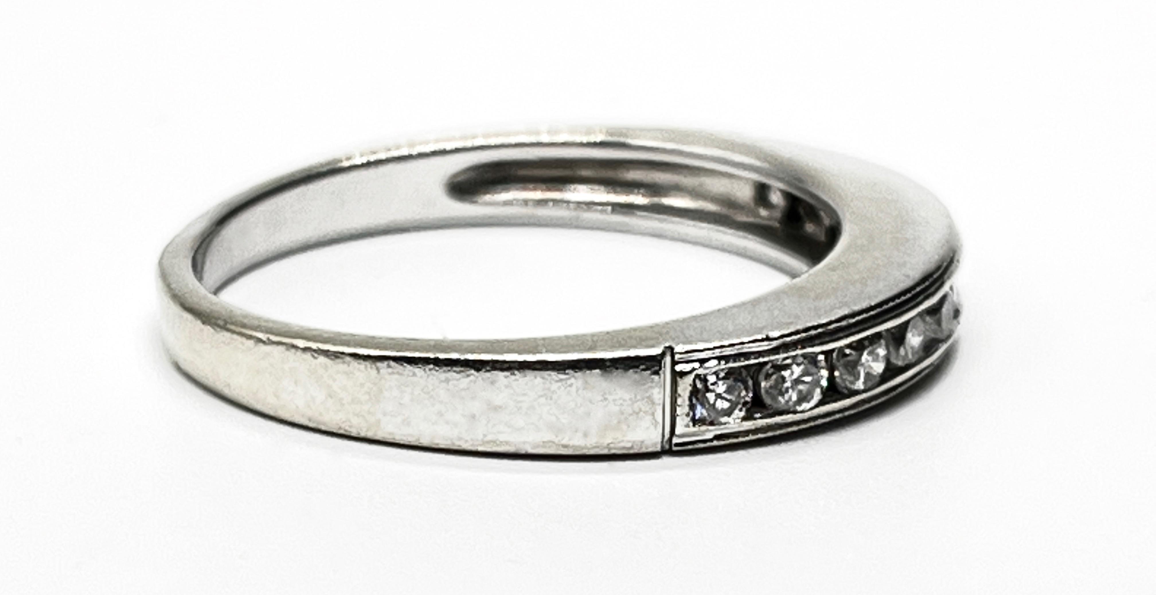 Pierścionek z brylantami 0,33 ct