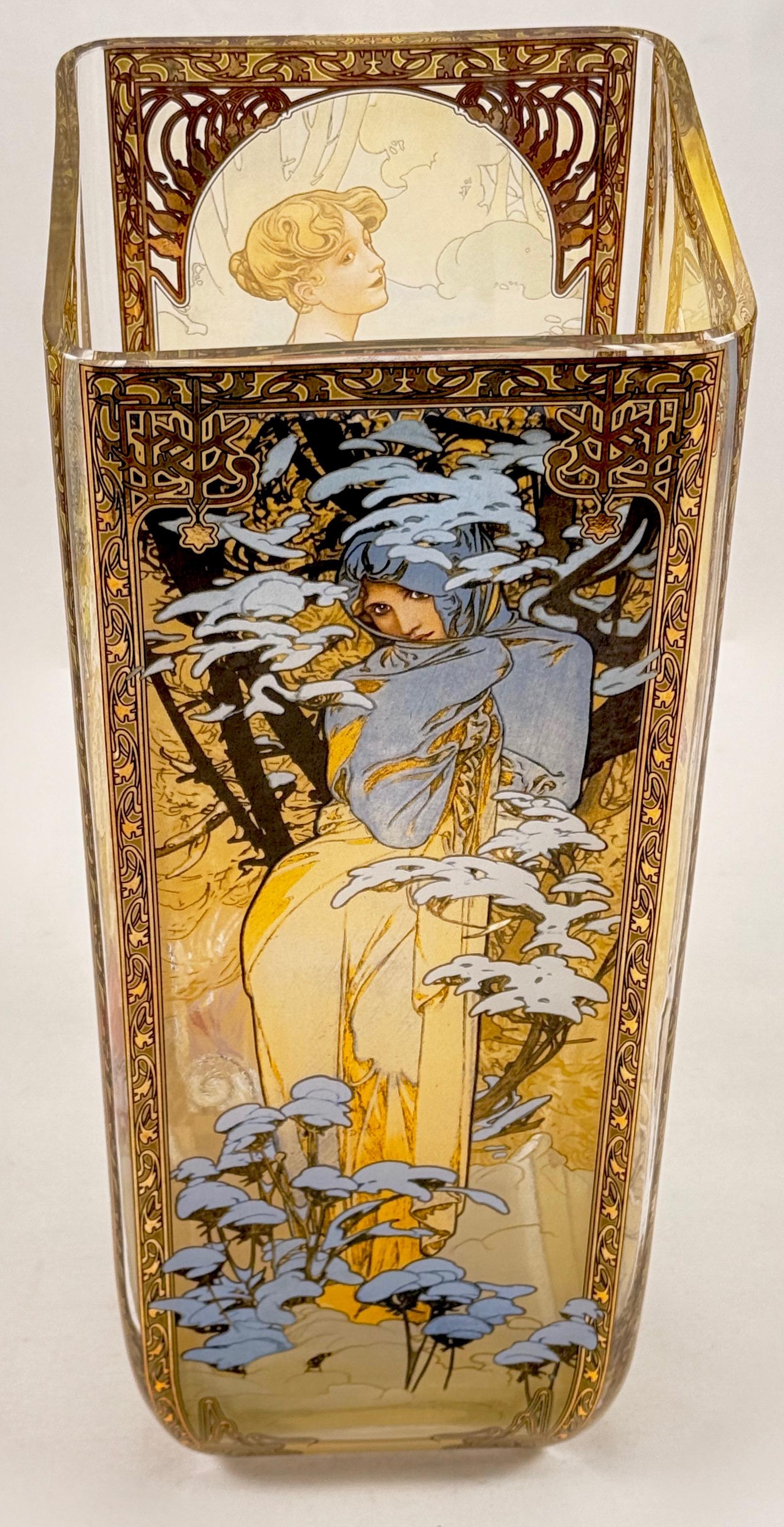 Wazon 4 pory roku wg Alphonsa Muchy , Goebel