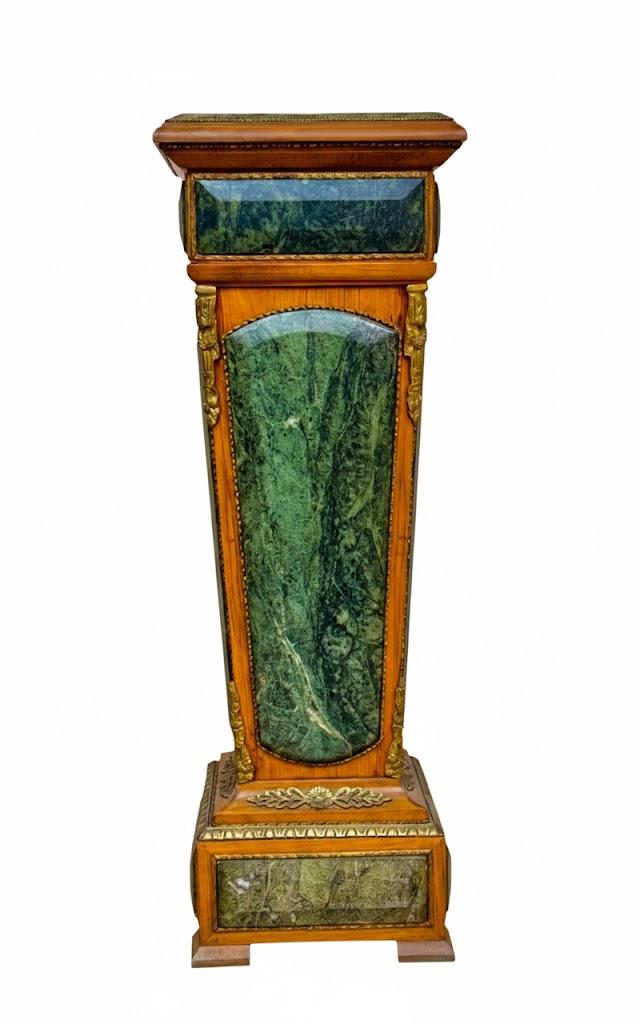 Postument salonowy marmurowy