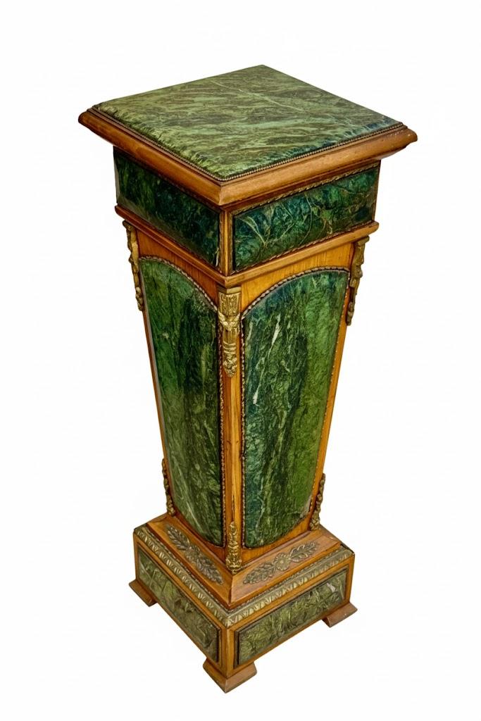 Postument salonowy marmurowy