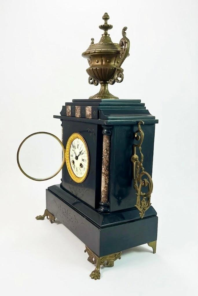 Dekoracyjny zegar kominkowy