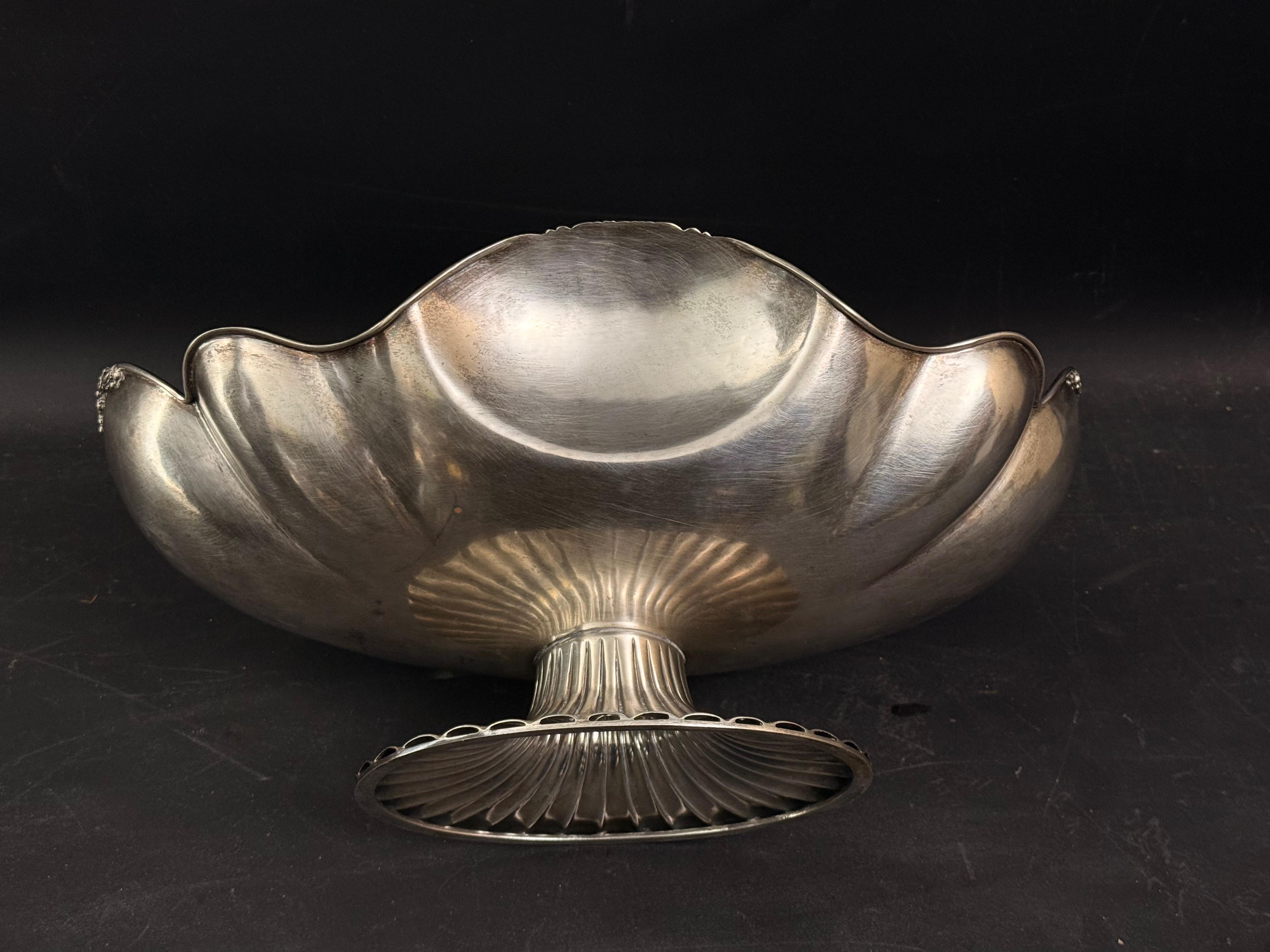 Srebrna wielolistna patera, masa 1070 g, Włochy 1944-65